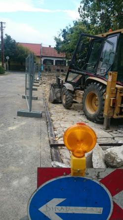 epulet-utburolat-bontas-foldmunkageppel-04.jpg